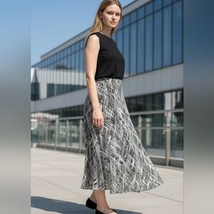 Style & Co Womans Pull On Light Weight Maxi Skirt Lined Size 14